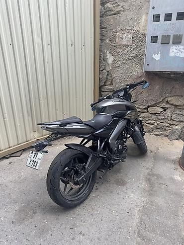 bajaj ns200: Bajaj - Pulsar NS200, 200 sm3 — 3