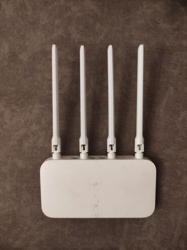 adsl wifi modem router: Mi router 4 c modeli az işlənilib qiymət 25 man real alıcıya endirimdə