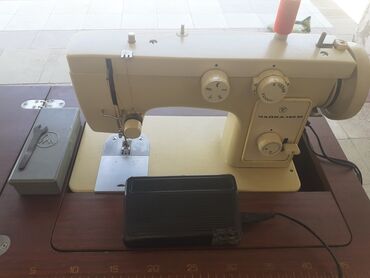 Su qızdırıcı kranlar: Tikiş maşını Chayka, Mexaniki