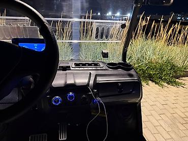 Microcar: Elektrik qolf karı – 4 nəfərlik, litium batareyalı Xüsusiyyətlər: - — 3