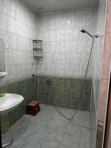 Uzunmüddətli kirayə mənzillər: 📍 Ünvan:30cu məhəllə 🏢 Bina tipi: Yeni Tikili 5/9 📐 Ümumi sahə: 110m² — 9