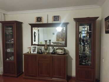 Qonaq otağı dəstləri: İşlənmiş, Komod, Servant, Kredit yoxdur, Malayziya
