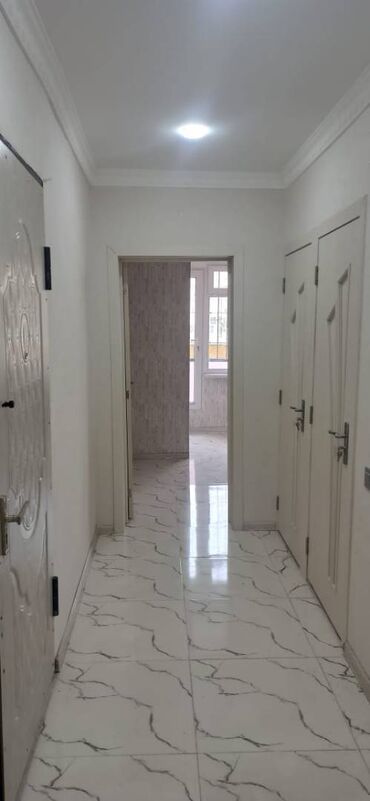 Köhnə tikili: Bakı, 2 otaqlı, Köhnə tikili, m. Xalqlar Dostluğu, 40 kv. m — 3