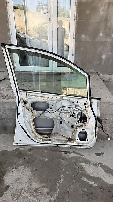 a4 b7: Дверь Передняя левая Honda, Б/у, Оригинал — 2