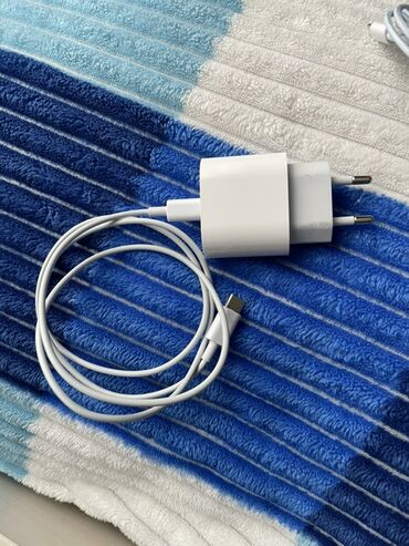 Şarj cihazları: Simsiz şarj cihazı Apple, 20 Vt — 2