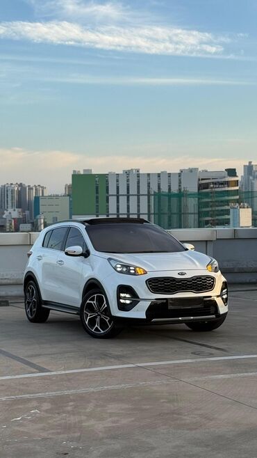 дом прицеп на колесах цена: Белый кроссовер Kia Sportage, идеально подходящий для городских