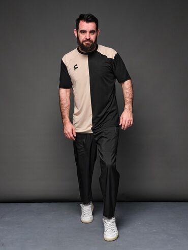 Мужская одежда: Футболка цвет - Черный