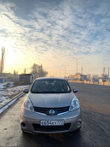 нисан нот: Nissan Note: 2010 г., 1.4 л, Механика, Бензин