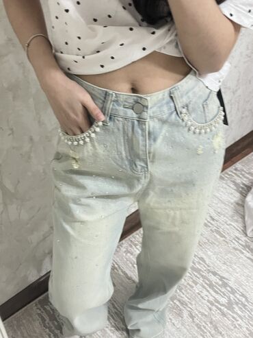 женские белые джинсы стрейч: Джинсы M (EU 38), L (EU 40), цвет - Голубой