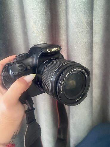 canon eos 1100d: Canon EOS 1100D DSLR fotoaparat - Linza: Canon Zoom Lens EF‑S 18‑55mm — 4