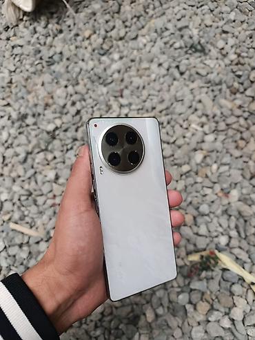 honor 200 pro: Смартфон TECNO CAMON 30 5G (модель TECNO CL7) Ключевые — 4
