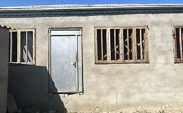 Kommersiya daşınmaz əmlakı: 1 sotun içində temirsiz ev SATILIR Ev Sumqayıt şəhəri, H.Z. Tağıyev — 3