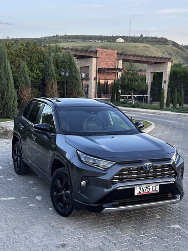 самая дешёвая машина: Toyota RAV4: 2021 г., 2.5 л, Вариатор, Гибрид, Кроссовер