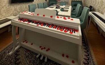 brend house sumqayit: Piano