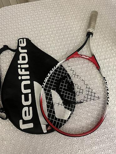 Raketkalar: Məhsul: Dunlop tennis raketı + Tecnifibre rəqəmsiz çanta Təsvir: - — 1