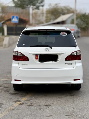 Toyota: Toyota Ipsum: 2004 г., 2.4 л, Автомат, Бензин, Минивэн — 4