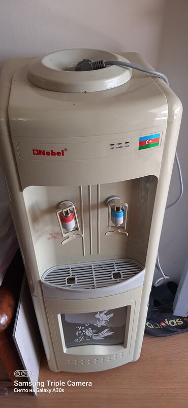 dispenser su aparati: Dispenser Su soyutma ilə, İşlənmiş