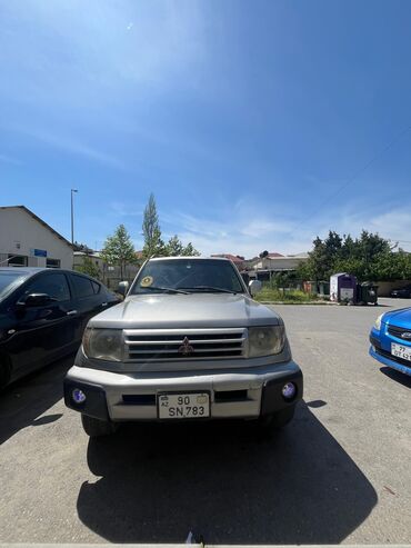 adamex pajero universal araba: Mitsubishi Pajero Pinin: 2 l | 2002 il 260000 km Universal
