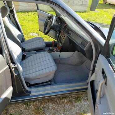 Mercedes-Benz: Mercedes-Benz 190: 2 l. | 1991 έ. Λιμουζίνα at lalafo.gr — 7 Mercedes-Benz: Mercedes-Benz 190: 2 l. | 1991 έ. Λιμουζίνα — 7