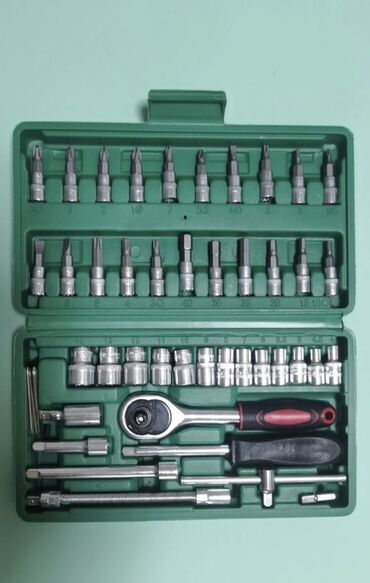 шуруповерты оригинал: Набор инструментов трещётка Состав: - Трещотка 1/4" - Комплект