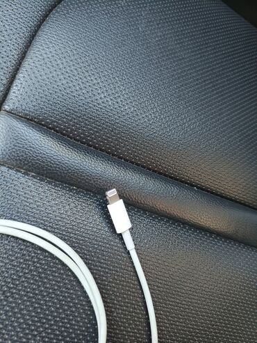 lightning кабель: Сетевое зарядное устройство Apple USB‑C 20W + кабель Lightning