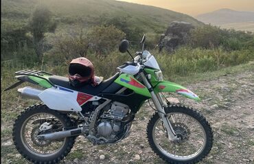 Мотоциклы: Эндуро Kawasaki, 250 куб. см, Бензин, Взрослый