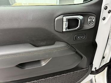 trx ram: Jeep Wrangler: 2022 г., Внедорожник — 9