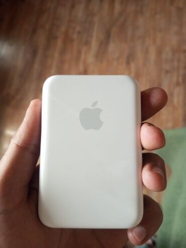 телефон fly nimbus 8: Повербанк Apple, < 5000 мАч, Б/у