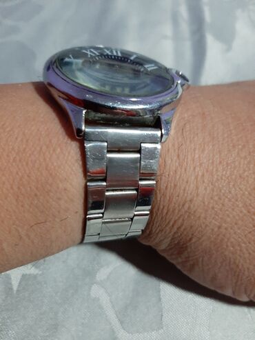 je manji: Classic watch, Unisex