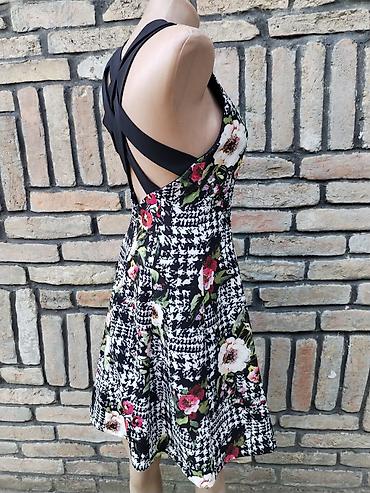 Haljine: Haljina vel S, kao nova - Model: ženstvena midi haljina A-kroja - — 3