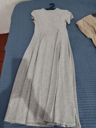 нарядное платье 48 размера: 1серое платье один выход качество отличное 700сом.2Корейское платье