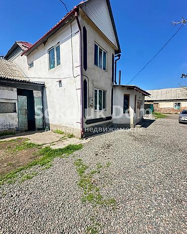 Продажа коттеджей и домов: 🏠Продается дом в с. Сокулук 🟡Комнаты: 4 🟡Отопление: Твердотопливное — 2