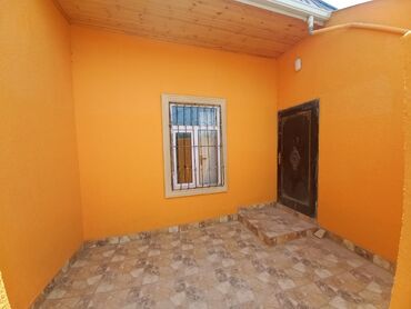 inqilabda kiraye evler: Binəqədi qəs. 3 otaqlı, 70 kv. m, Kredit yoxdur, Yeni təmirli
