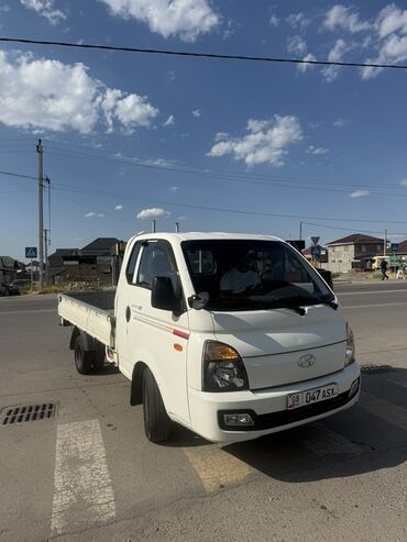 купить фуру в кредит без первоначального взноса: Жеңил жүк ташуучу унаа, Hyundai, Стандарт, Жаңы