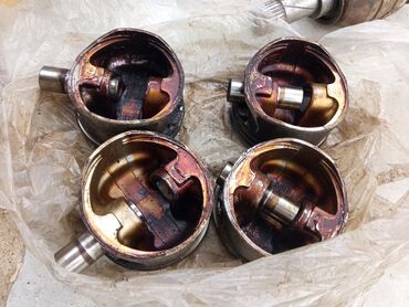 Porşenlər: Opel Astra . G hecbekin ehtiyyat hisseleri satılır . hamısı yaxşı — 29