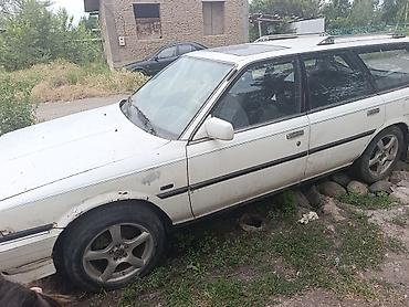 авто домик: Toyota Camry: 1989 г., Универсал — 3