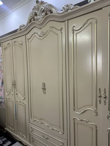 Двуспальные кровати: 🏠 Сдаётся 4-комнатная квартира в центре города на долгий срок ✨ — 8