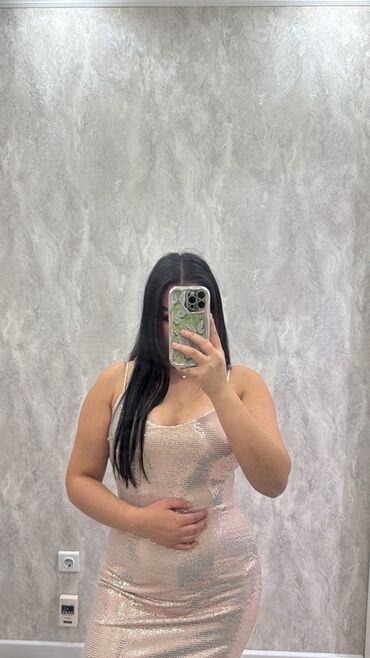 коктейльные платья в пол: Вечернее платье, Коктейльное, Без рукавов, С пайетками, M