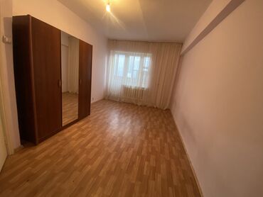бир болмолу батир: 2 бөлмө, Менчик ээси, Чогуу жашоосу жок, Жарым -жартылай эмереги бар