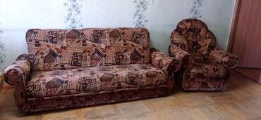 диван и 2 кресла: Диван-керебет, түсү - Күрөң, Колдонулган