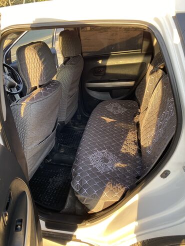 Toyota: Toyota ist: 2003 г., 1.5 л, Автомат, Бензин — 9