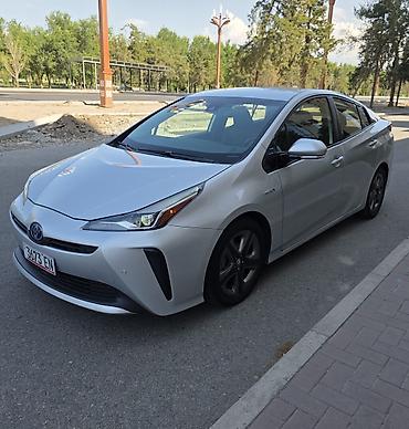 voxy noah: Toyota Prius: 2019 г., 1.8 л, Вариатор, Гибрид, Универсал — 8