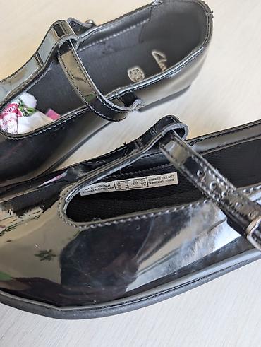 clark: Туфли Clarks для девочки - Модель: классические Mary Jane с — 2