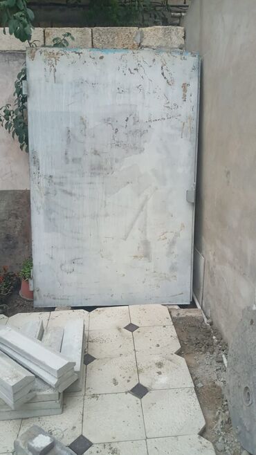 Tikinti daşları: Darvazalar, Həyət üçün, İşlənmiş, Mexaniki, Ünvandan götürmə