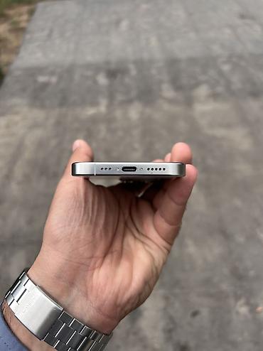 iphone en ucuz telefon: IPhone 15 Pro, 128 GB, White Titanium, Face ID, Zəmanət, Simsiz şarj — 7