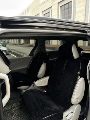 Toyota: Toyota Sienna: 2013 г., 3.5 л, Автомат, Бензин, Минивэн — 13