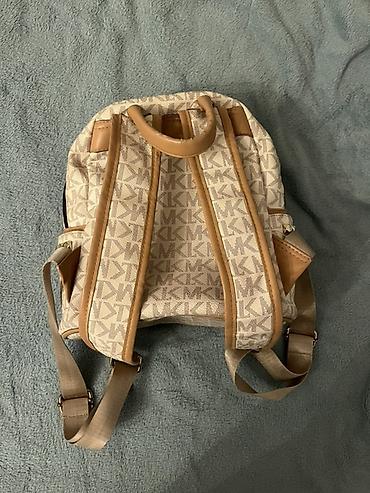 ручная сумка: Bej rəngli monoqram naxışlı mini bel çantası/ruksak. - Material: sıx — 3