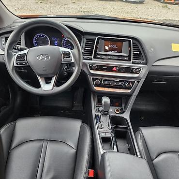 Hyundai: Hyundai Sonata: 2019 г., 2 л, Автомат, Газ, Седан — 8
