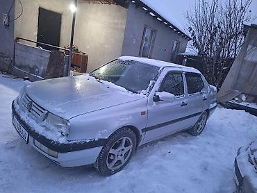 Volkswagen: Volkswagen Vento: 1993 г., 1.8 л, Механика, Бензин, Седан — 3