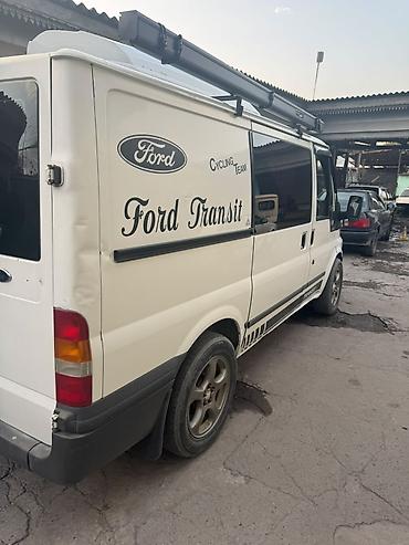 машины с двумя баками: Ford Transit: 2001 г., 2 л, Механика, Дизель, Фургон — 5